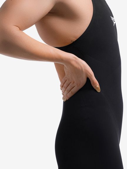 【Speedo（スピード）】レディース 競泳水着 レーシング水着 WA承認  Fastskin LZR Pure Valor 2.0（ファストスキンレーザーピュアヴァラー2.0 ）オープンバックニ―スキン SCW12402F