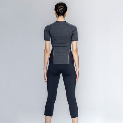 【NIKE（ナイキ）】レディース フィットネス水着 水泳 セミロングレギンス 半袖 ジップ セパレーツ 黒 M-LLサイズ 2993173-0009