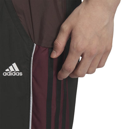 ビヨンド ザ スリーストライプス ルーズフィット ウーブンパンツ KWX94-JG8583