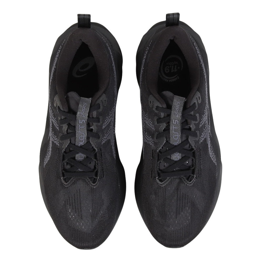 ランニングシューズ ノヴァブラスト 5 ワイド ブラック グレー 1011B975.002