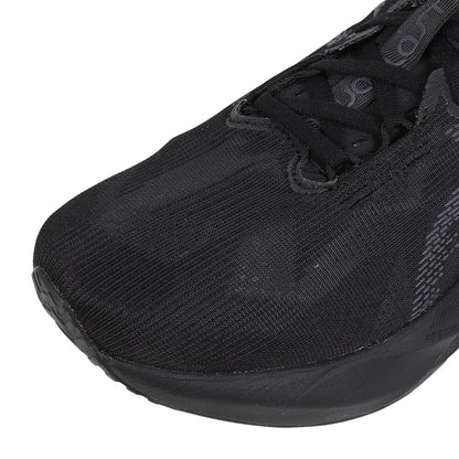 ランニングシューズ ノヴァブラスト 5 ワイド ブラック グレー 1011B975.002