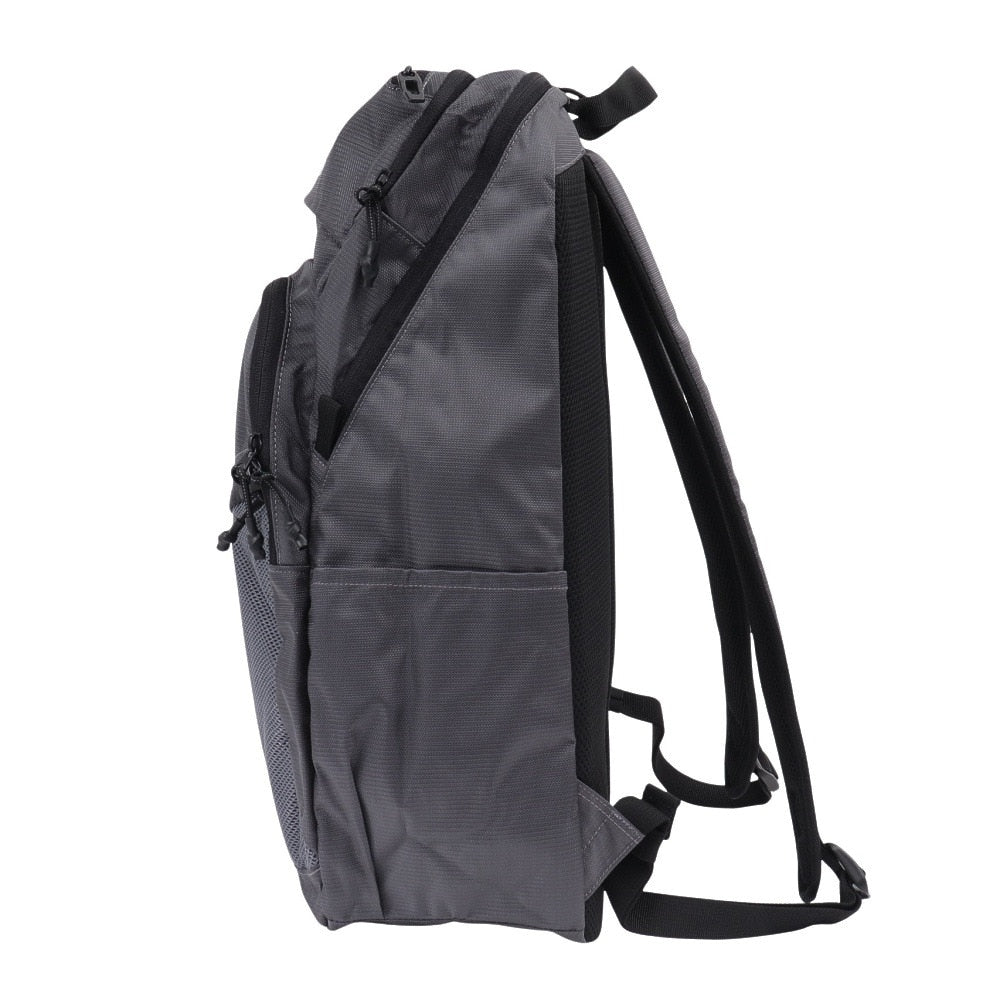 リュック Essential デイパック M 9.0 グレー 28L FOS901982-25N バックパック リュックサック 撥水