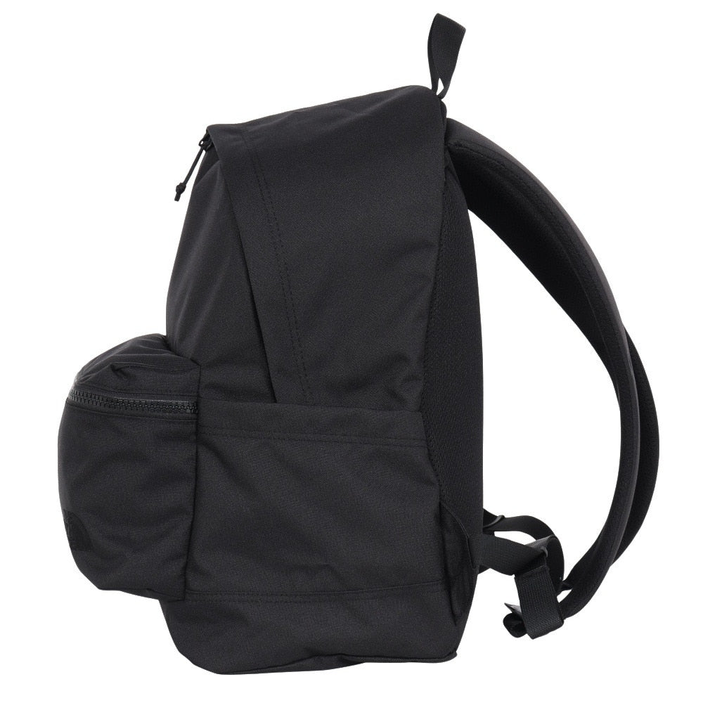 リュック BERKELEY LT 中型ディパック NM82511N K 26L 黒 – 水泳用品