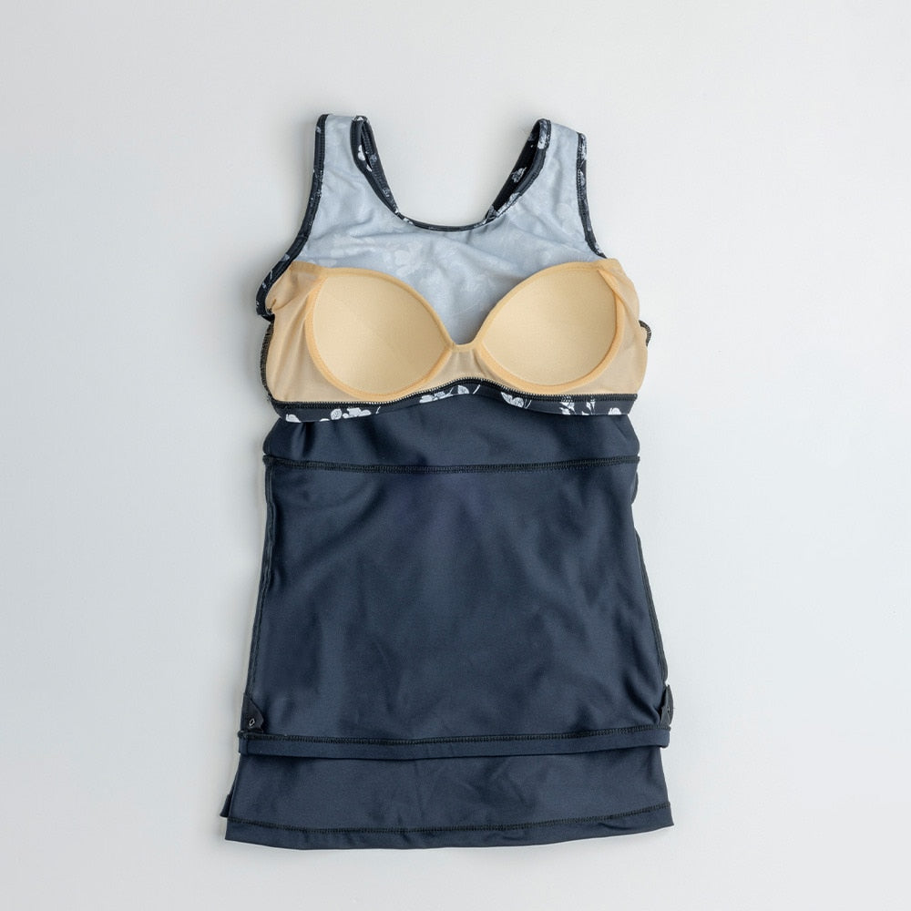 【 NIKE（ナイキ）】 レディース フィットネス水着 ふんわりシルエット 2in1パンツ セパレーツ 上下セット 299314