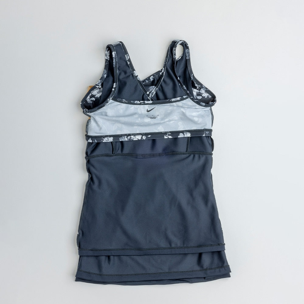 【 NIKE（ナイキ）】 レディース フィットネス水着 ふんわりシルエット 2in1パンツ セパレーツ 上下セット 299314