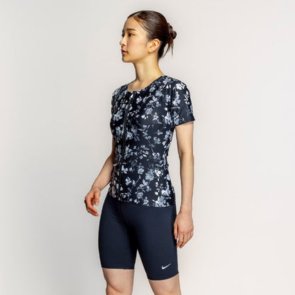 【NIKE ナイキ】レディース フィットネス水着    総柄ジップ付き 半袖セパレーツ セパレート 上下セット 胸カップ付き フロントジップ 袖付き 2993149