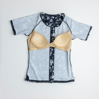 【NIKE ナイキ】レディース フィットネス水着    総柄ジップ付き 半袖セパレーツ セパレート 上下セット 胸カップ付き フロントジップ 袖付き 2993149