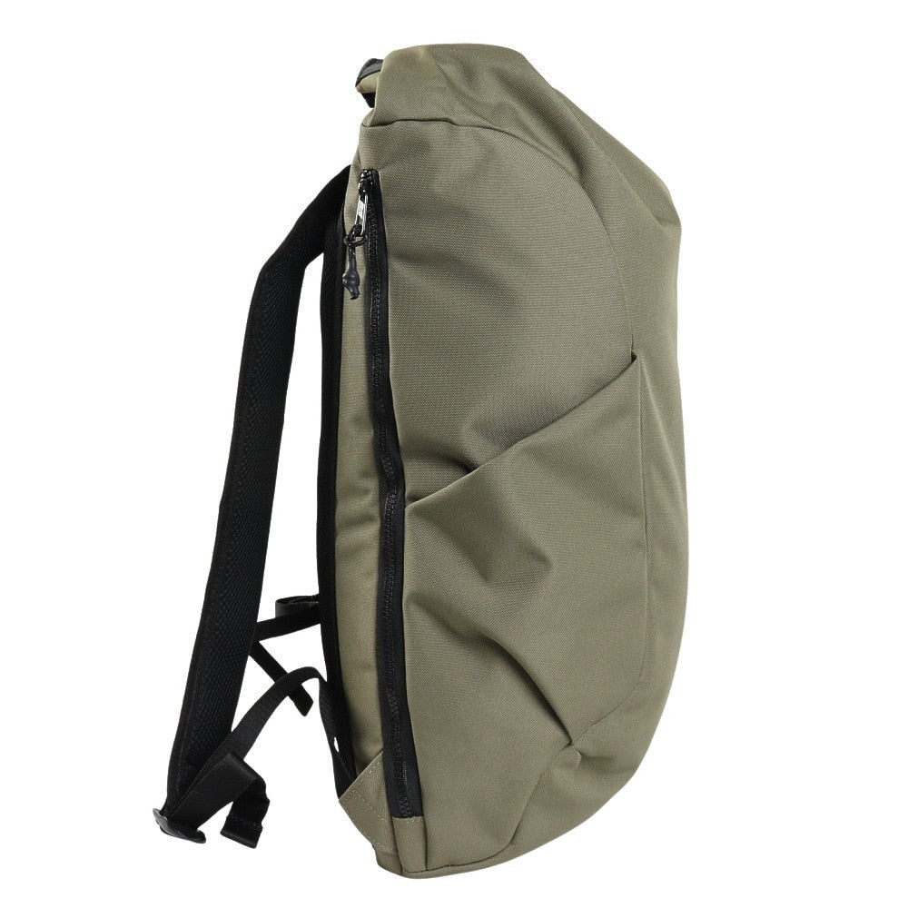 バックパック スポーツバッグ MWQミディアム ロールトップ カーキ 22L 09205602 リュック デイバッグ