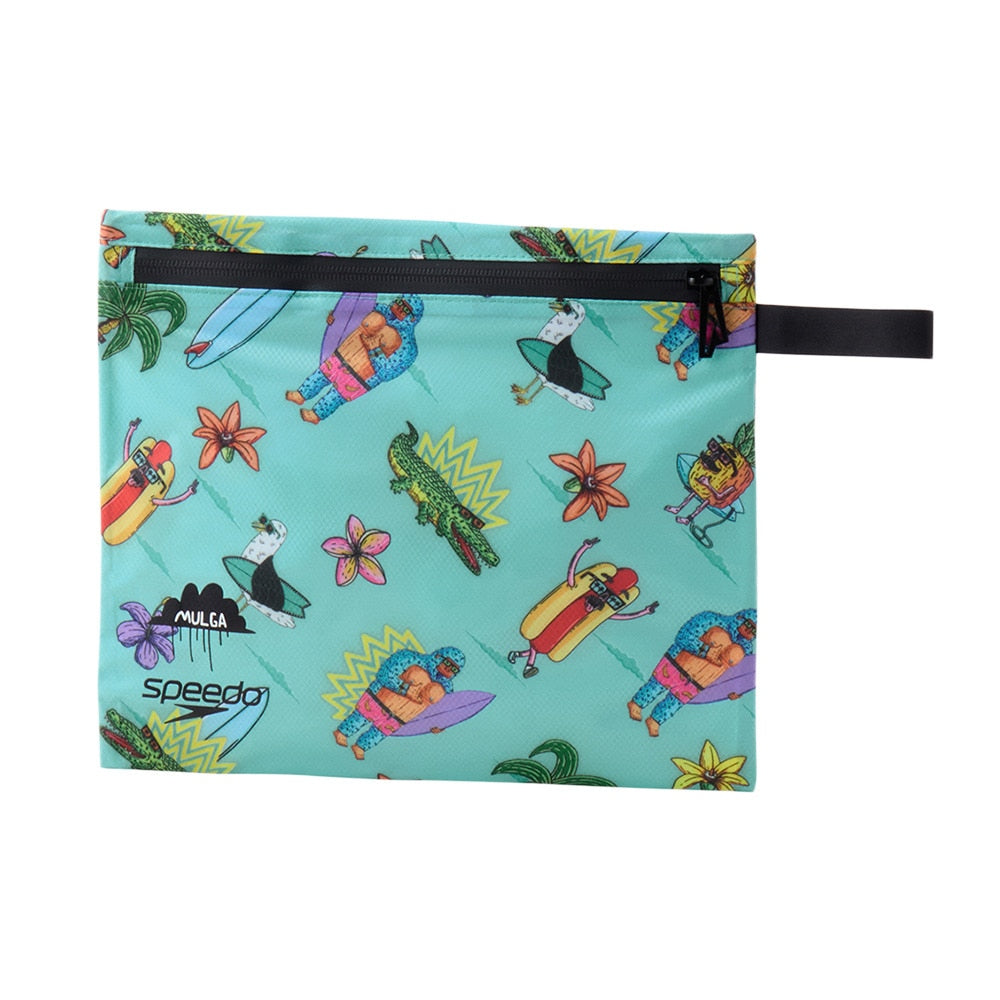【Speedo（スピード）】スイムポーチ フラットポーチ スピード 強はっ水加工 防水シームテープ 止水ファスナー モルガ コラボ商品  SE22552MU MULGA THE ARTIST
